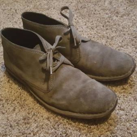 John Varvatos Men's Gray Chukka Boots - Picture 1 of 8